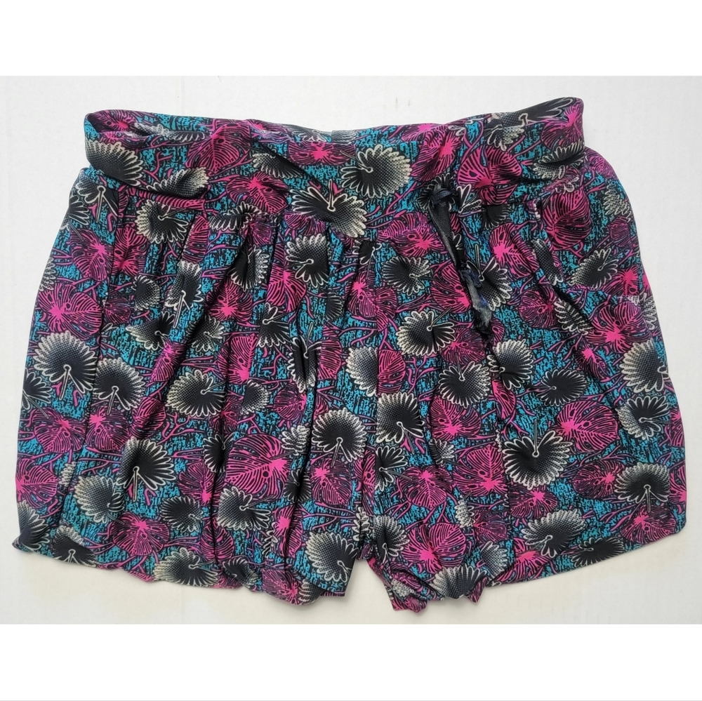 Flowy Shorts - Picture 10 of 10